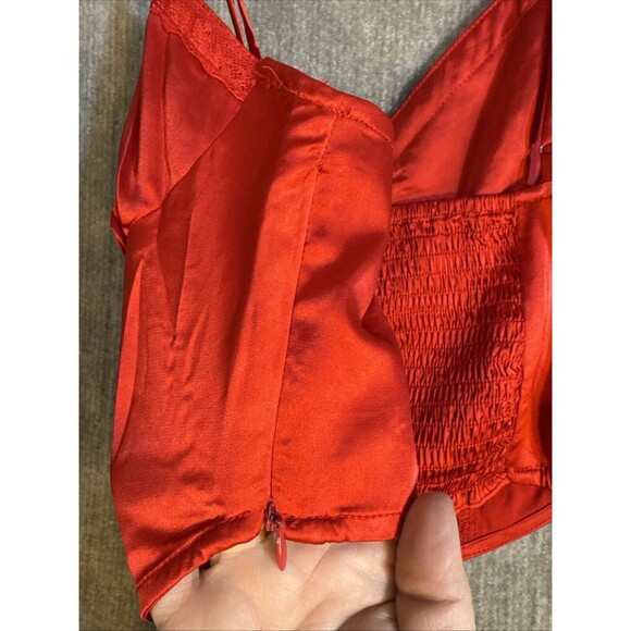 COTTON‎ CANDY LA Red Satin Cropped Cami Size Small Smocked Stretch Back Side Zip - Picture 6 of 8